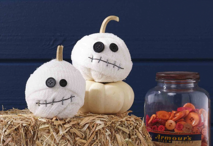 mini pumpkin decorations