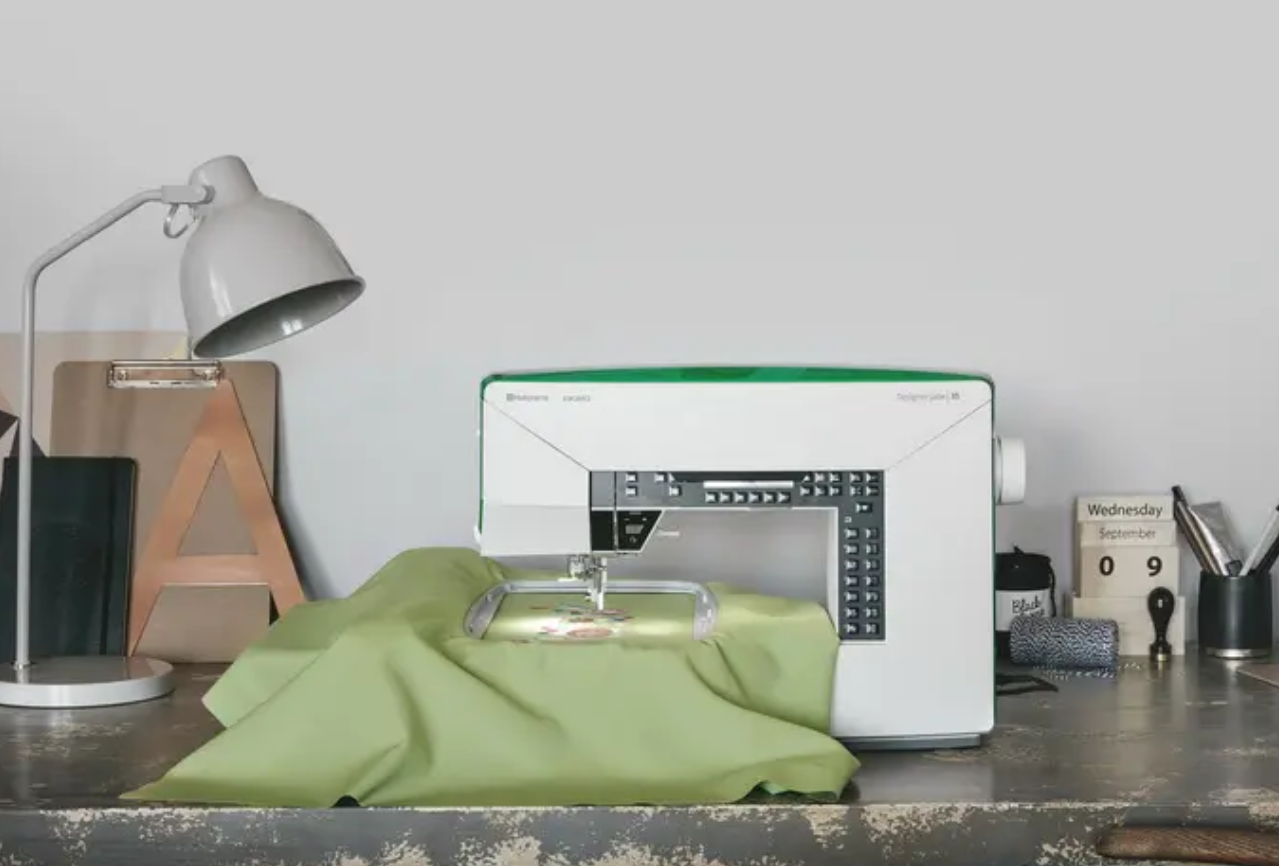 sewing machine that does embroidery