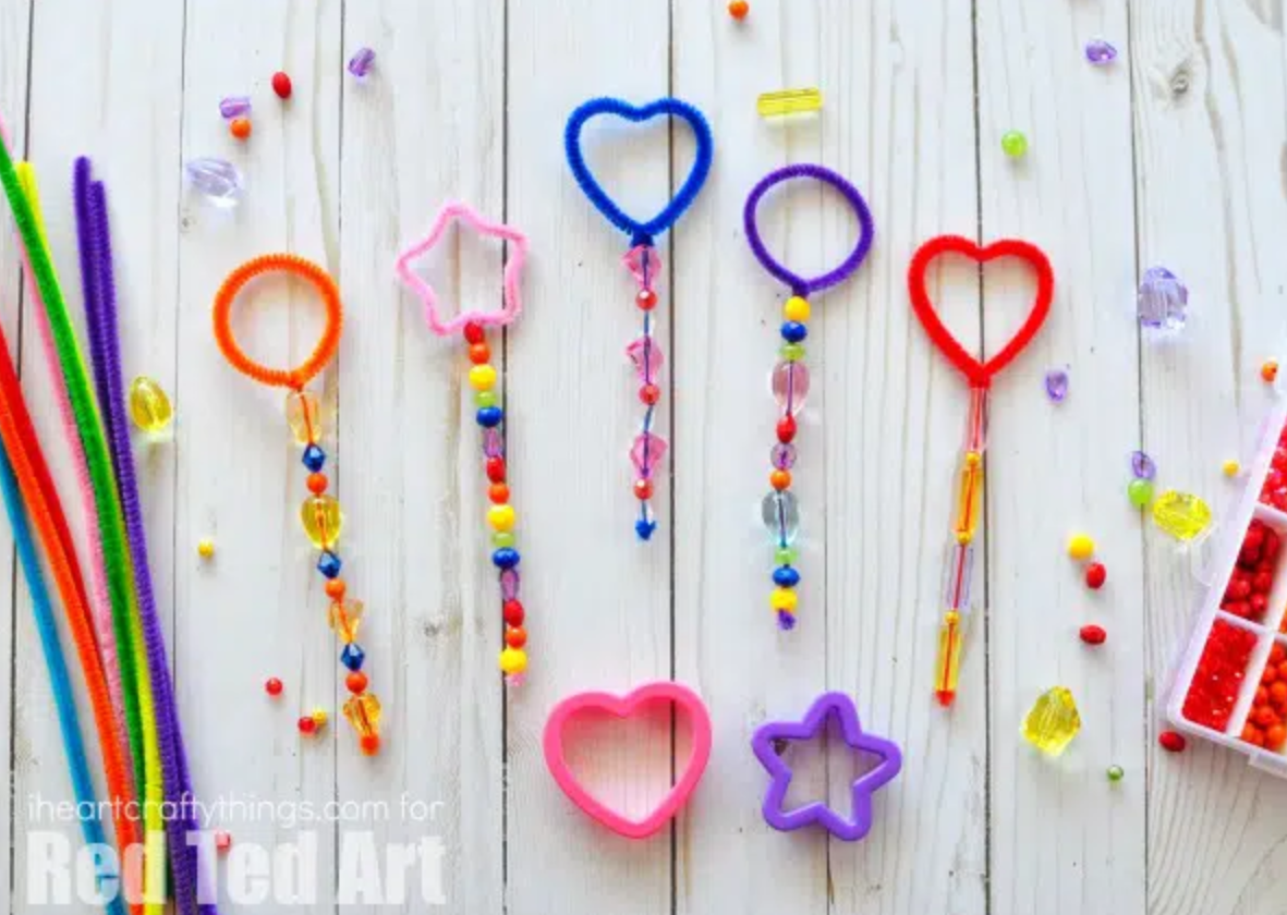 pipe cleaner bubble wand crafts for kids age 3