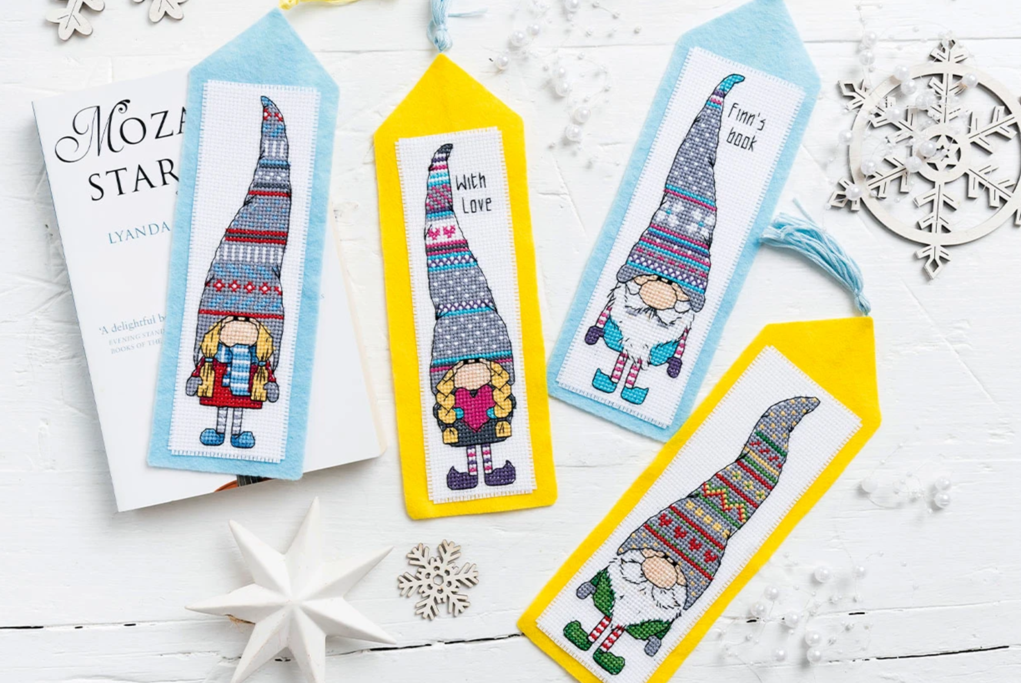 free holiday christmas gnomes bookmark cross stitch pattern